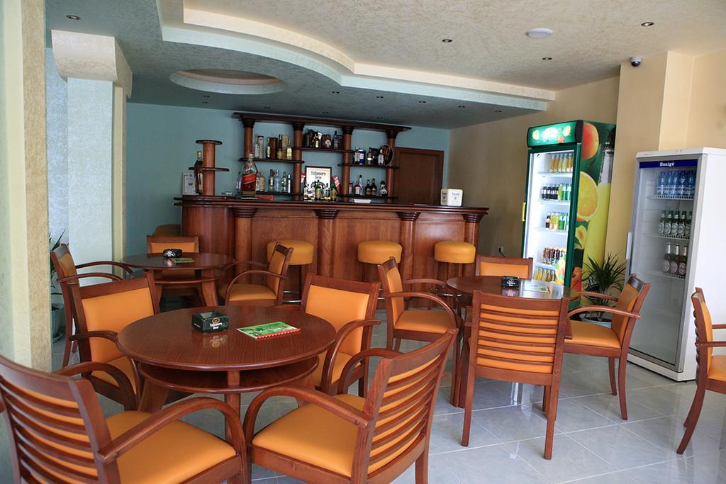 Dreams Family Hotel เนเซบาร์ ภายนอก รูปภาพ