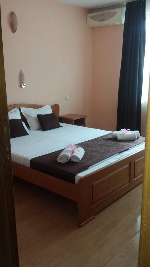 Dreams Family Hotel เนเซบาร์ ภายนอก รูปภาพ